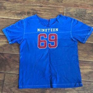 69 Gap vintage tee